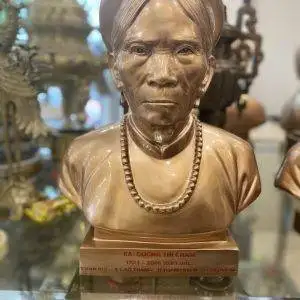 Tượng Đồng Chân Dung
