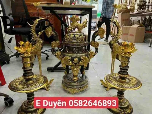 Đỉnh đồng song long chầu nguyệt dát vàng điểm