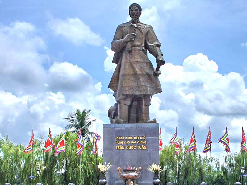 tương trần hưng đạo ở nam định