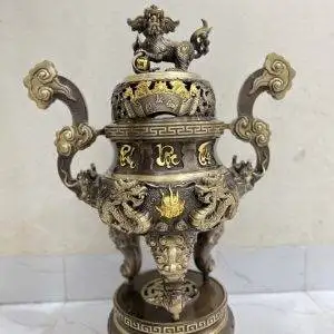 Đỉnh Đồng Ngũ Sự Gồm