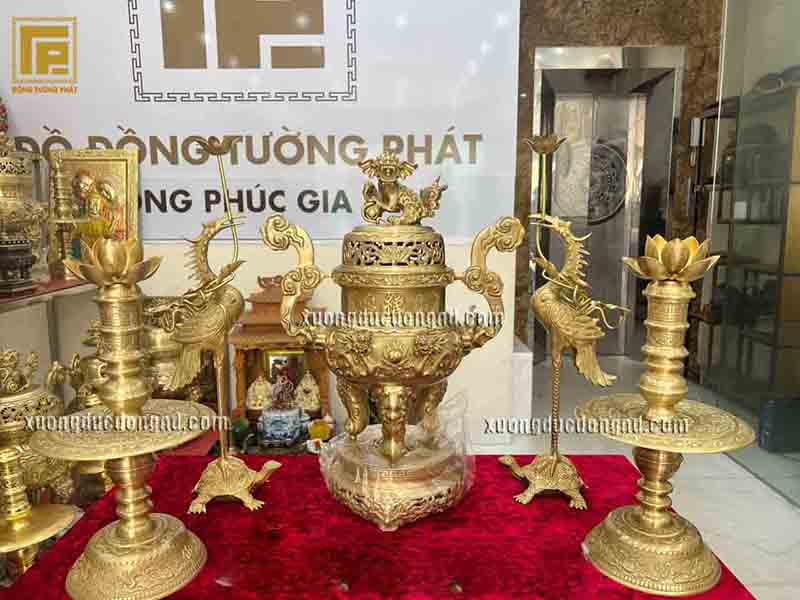 Đỉnh Đồng Ngũ Sự Dát Vàng Điểm Trên Dưới 14tr Dinh-Dong-Ngu-Su-Dat-Vang