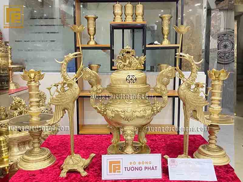 Đỉnh Đồng Ngũ Sự Dát Vàng Điểm Trên Dưới 14tr Dinh-Dong-Ngu-Su-Dat-Vang-hoa-soi-