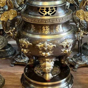 Dinh-Dong-Ngu-Su-Doi-dao
