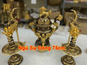Chiều Cao và Kích Thước Đỉnh đồng: Cao 75cm, được thiết kế vừa vặn với các ban thờ có chiều dài từ 2m17 trở lên,