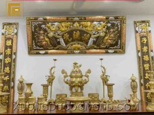 Chiều Cao và Kích Thước Đỉnh đồng: Cao 75cm, được thiết kế vừa vặn với các ban thờ có chiều dài từ 2m17 trở lên,