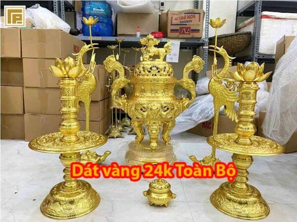 Đỉnh đồng Dát Vàng