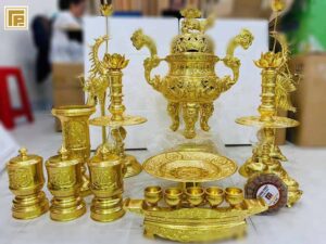 Đỉnh đồng Dát Vàng