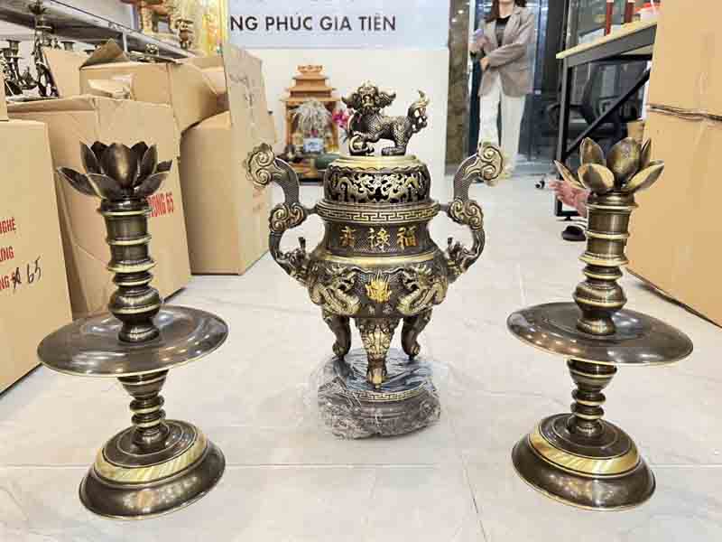 Đỉnh Đồng Đúc Thủ Công Dát Vàng Mới Nhất Đỉnh Đồng Đúc Thủ Công - Kết Hợp Dát Vàng