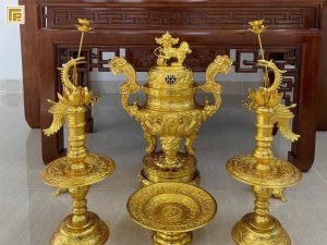 Đỉnh đồng dát vàng có bền màu không, có độ bền màu rất cao, lên đến hàng chục năm hoặc lâu hơn. Ba yếu tố quyết định: chất lượng vàng vàng 24K nguyên chất
